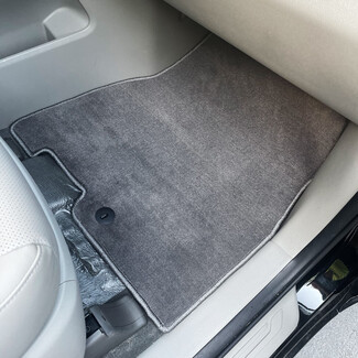 Ворсовые коврики на KIA Carnival III 7 мест 2014 - 2021 в Белгороде Ворсовые коврики на KIA Carnival III 7 мест 2014 - 2021 в Белгороде