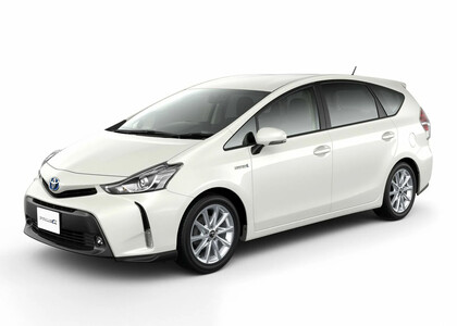 EVA коврики на Toyota Prius Alpha 2011 - 2021 в Белгороде