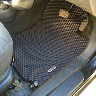 Ворсовые коврики на Toyota Vitz I 1998 - 2005 в Белгороде Ворсовые коврики на Toyota Vitz I 1998 - 2005 в Белгороде