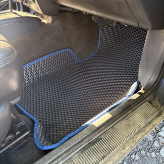 Коврики на Jeep Grand Cherokee (ZJ) 1992&nbsp;-&nbsp;1999 в Белгороде