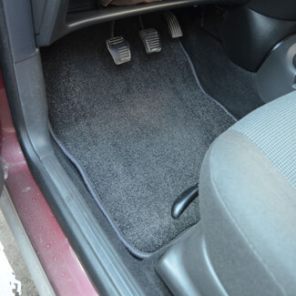 Коврики на Ford Focus I 1998 - 2005 в Белгороде