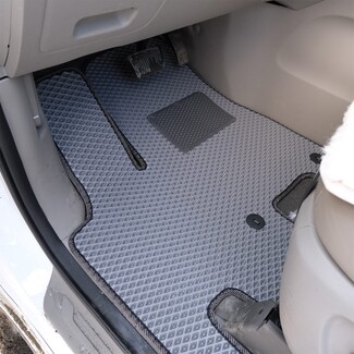 Ворсовые коврики на KIA Carnival III 9 мест и 11 мест 2014 - 2021 в Белгороде Ворсовые коврики на KIA Carnival III 9 мест и 11 мест 2014 - 2021 в Белгороде